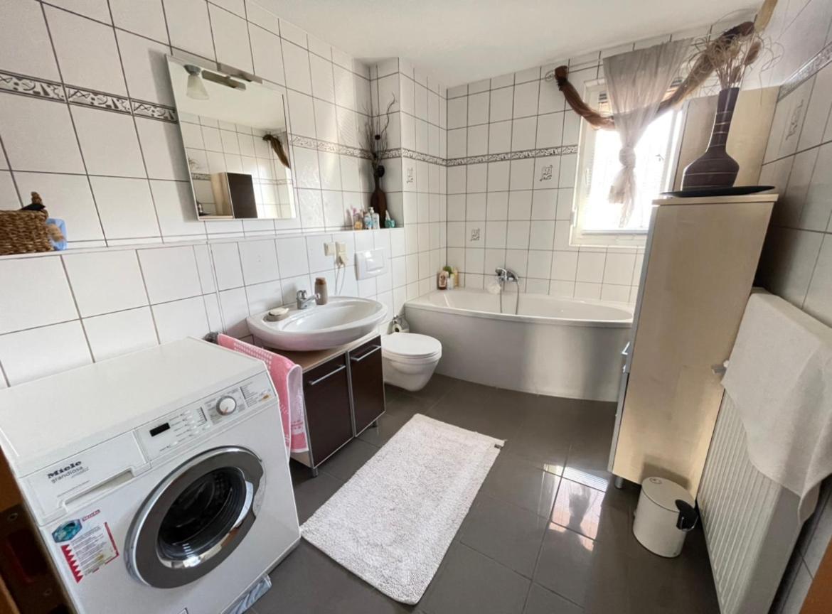 Apartment House, 5 Rooms, Garden, Free Parking, Smarttv *